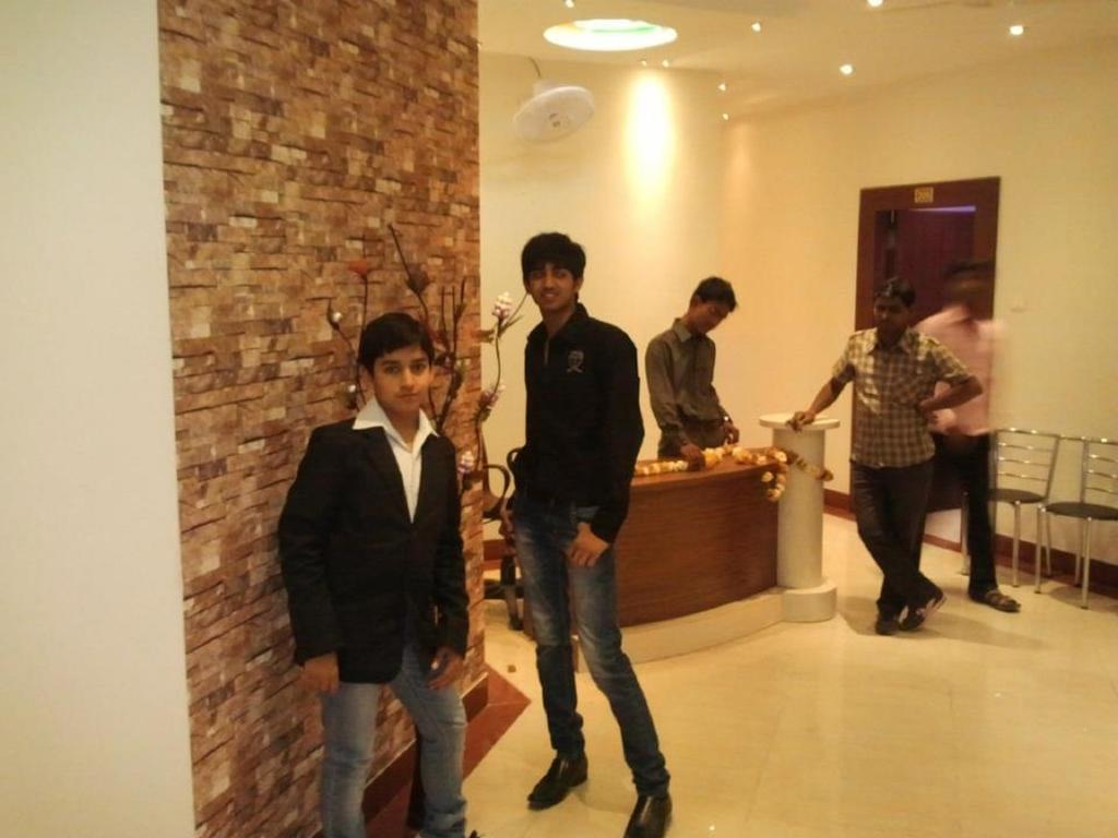 Hotel Sagar Castle Ratlām Esterno foto